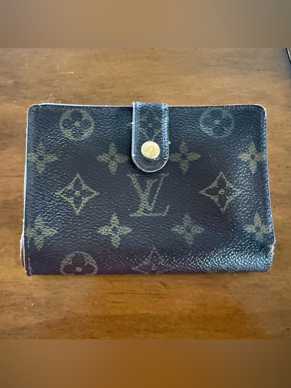 Louis Vuitton Monogram Canvas Kiss lock Bifold Wallet